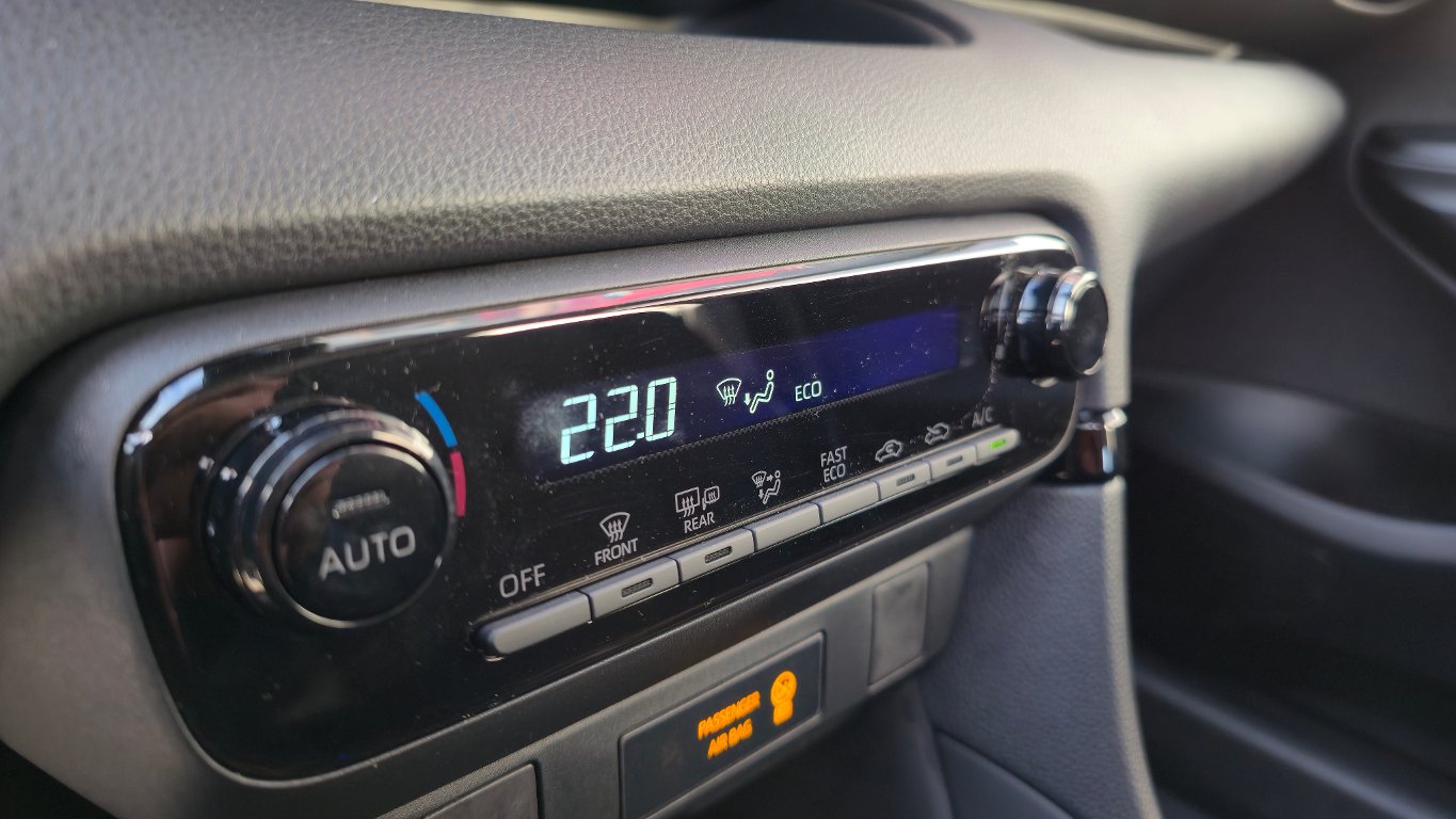 Mazda 2 Hybrid