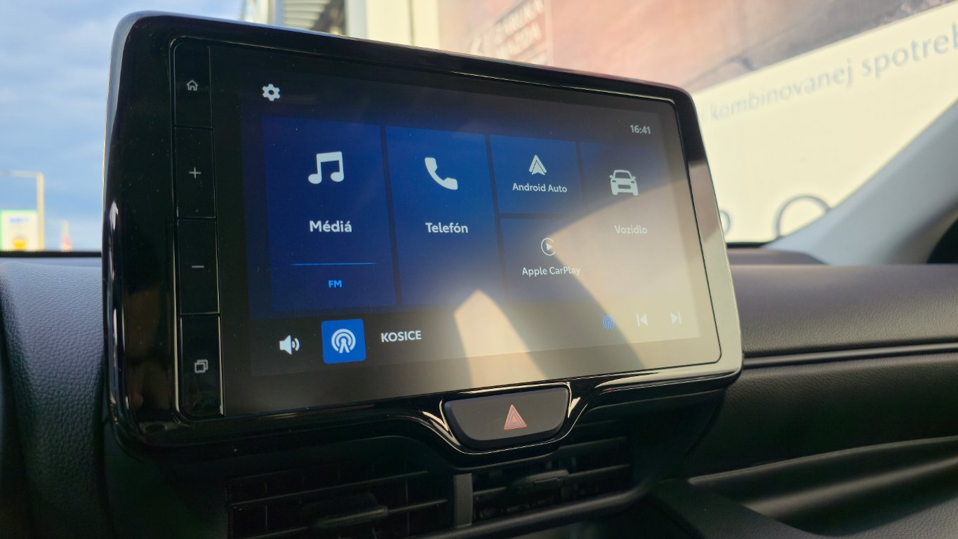 Mazda 2 Hybrid