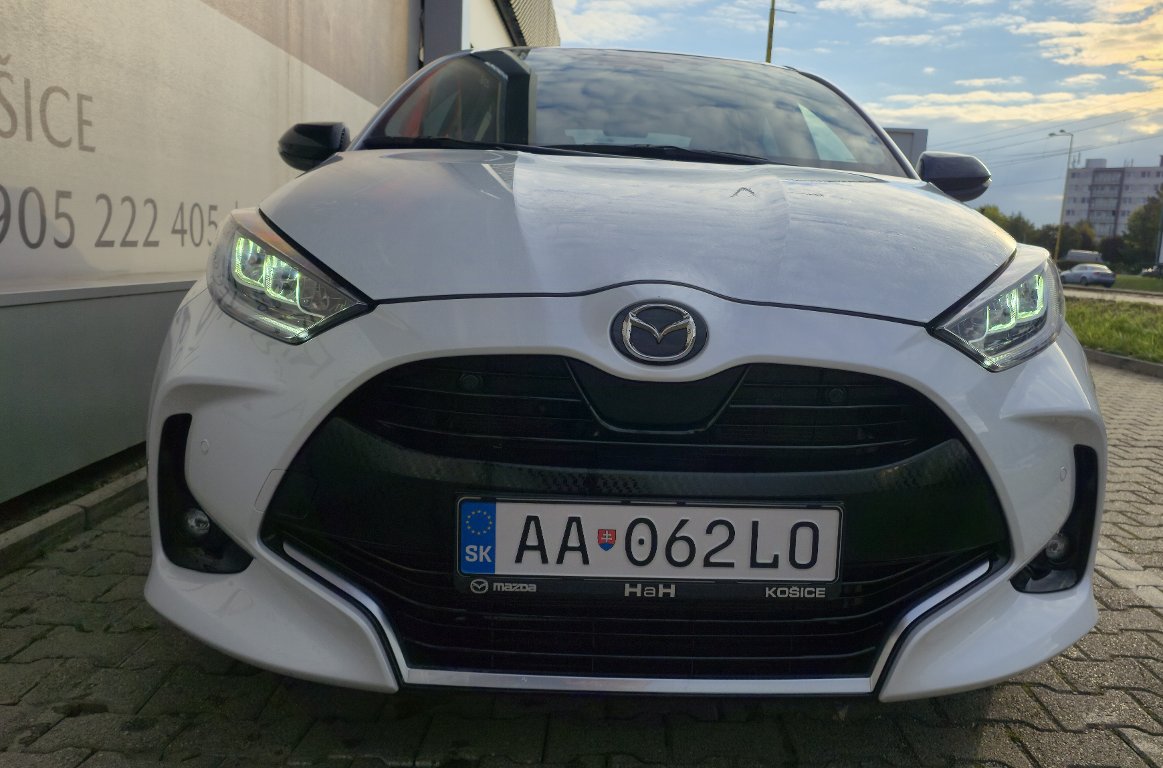 Mazda 2 Hybrid