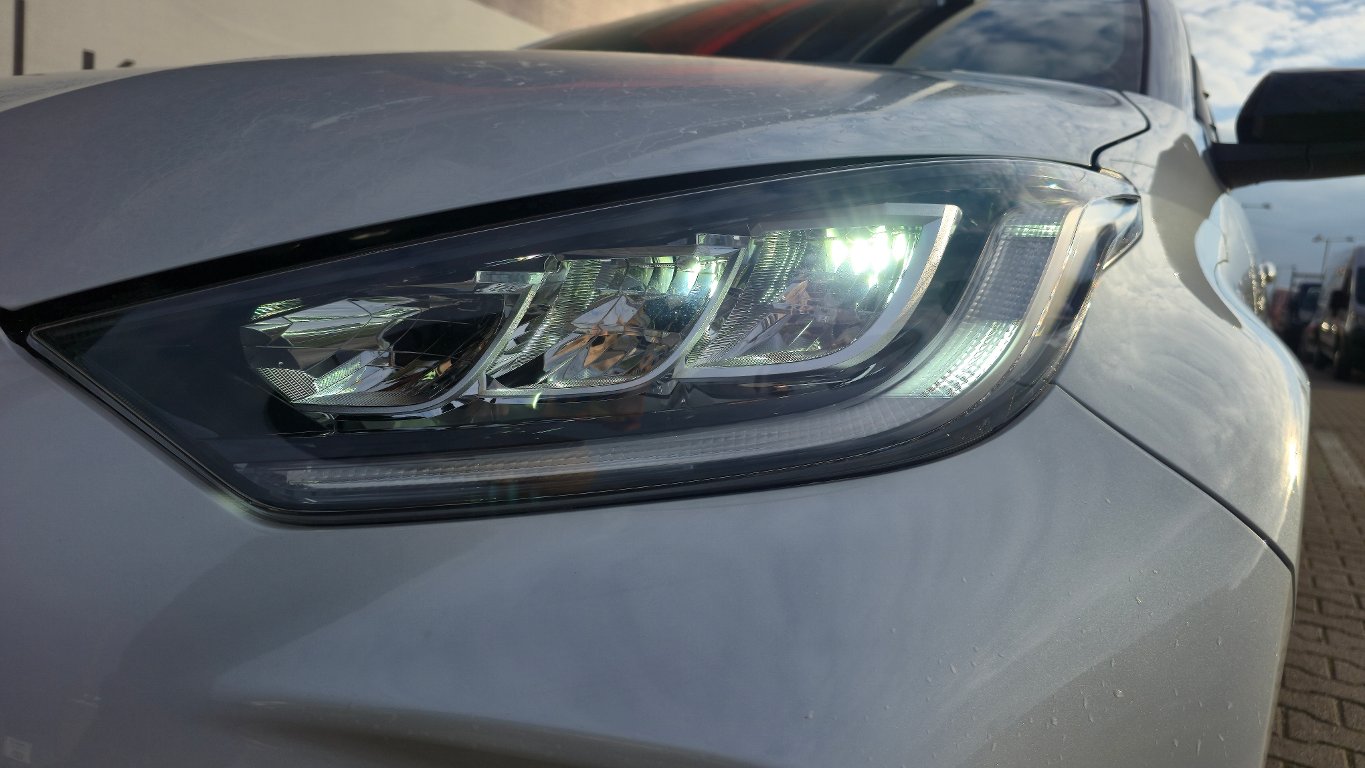 Mazda 2 Hybrid