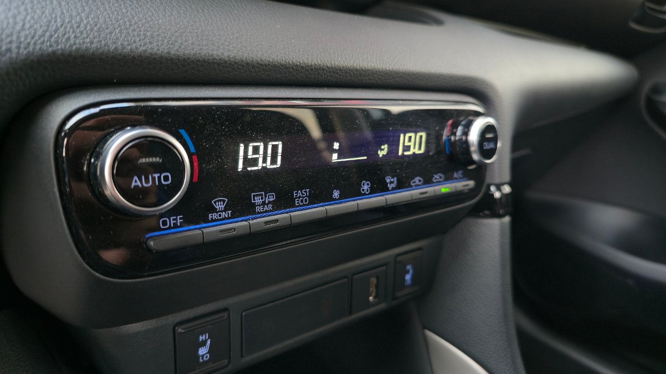 Mazda 2 Hybrid