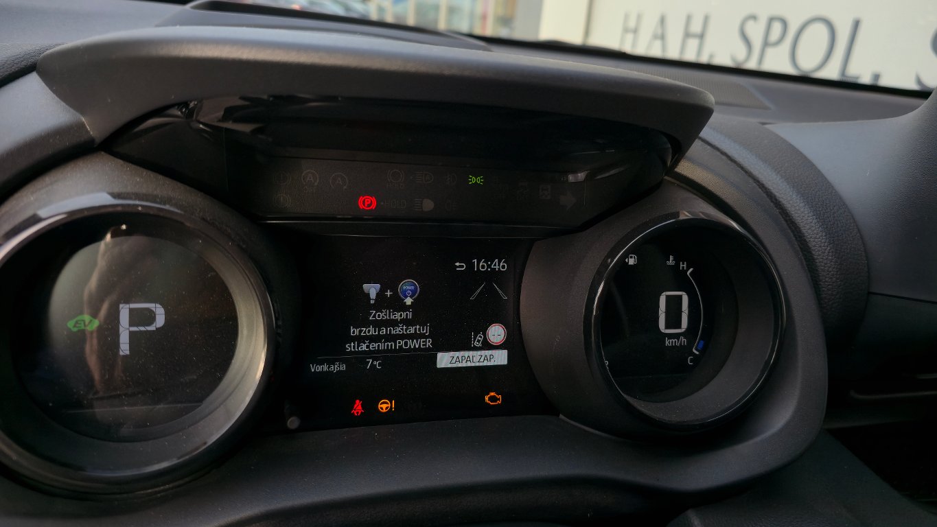 Mazda 2 Hybrid