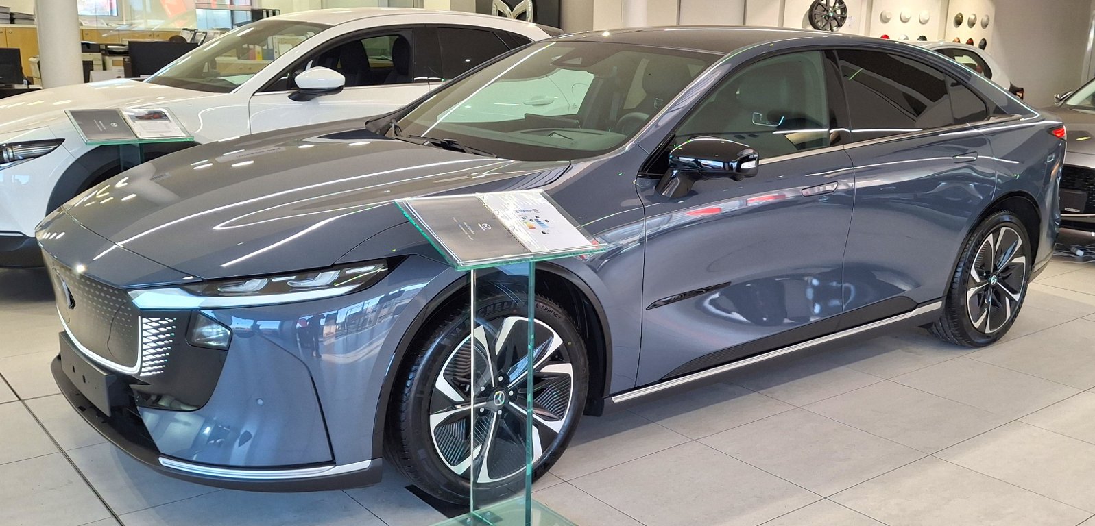 Mazda 6e