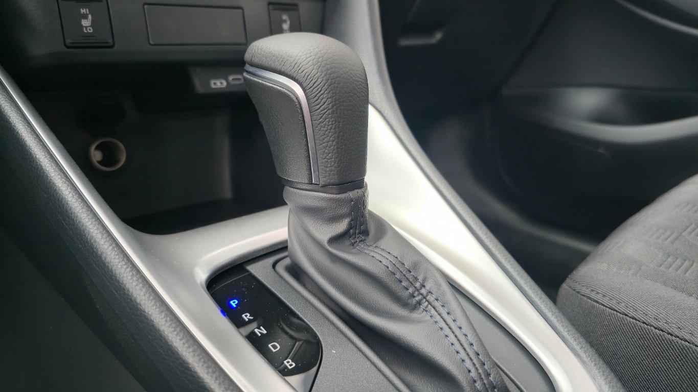 Mazda 2 Hybrid